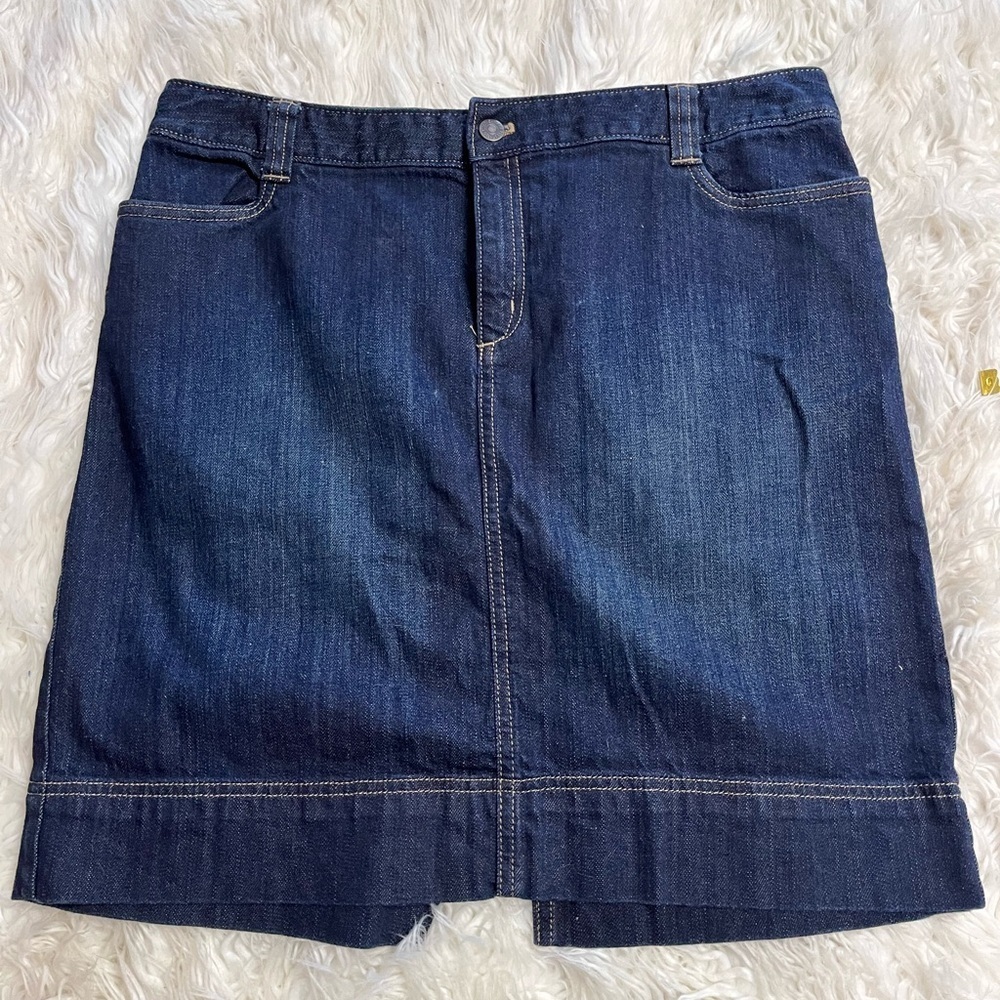 Eddie Bauer Women’s Denim Mid Skirt - 12